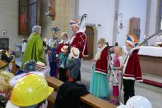 Naumburger Prinzenpaare mit Hofnarren besuchen den Kindergottesdienst (Foto: Karl-Franz Thiede)